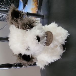 SALE--Yomiko classics  Shih-Tzu.